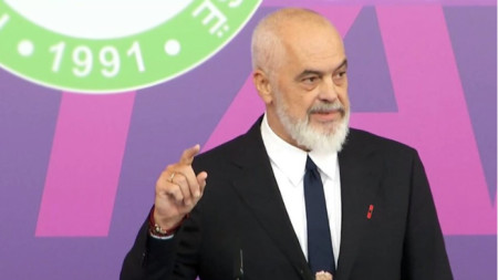 Эди Рама