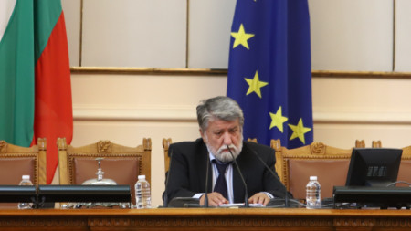 Най-възрастният депутат - Вежди Рашидов от ГЕРБ, председателстваше и днешното парламентарно заседание - 20 октомври 2022 г.