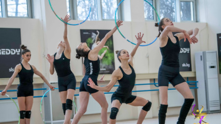Новият ансамбъл на България по художествена гимнастика и Боряна Калейн