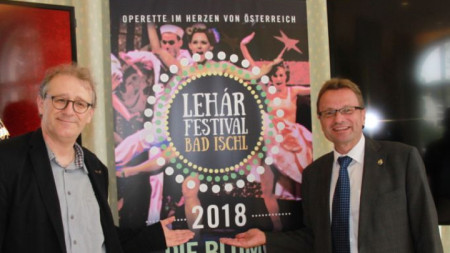 Новият художествен ръководител на Лехар-фестивала в Бад Ишъл  Томас Енцингер (вляво) и кметът Ханес Хайде