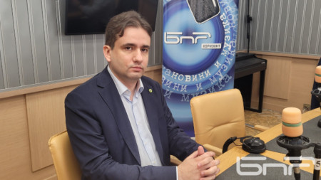 Божидар Божанов