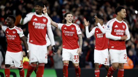 Играчите на Арсенал не са допуснали още гол в Лигата на богатите.