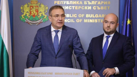 Борислав Гуцанов и Георги Георгиев на брифинг в МС, 9 юли 2025 г.