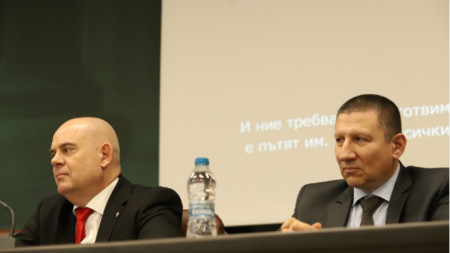 Главният прокурор Иван Гешев и заместникът му Борислав Сарафов (вдясно)