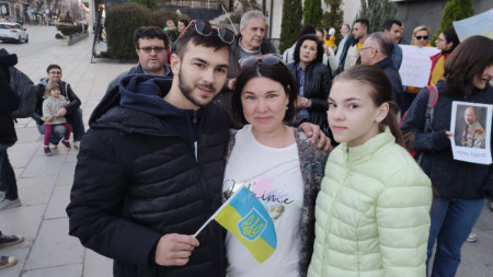 Войната в Украйна раздели майка син и сестра в Одеса