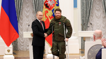 Руският президент Владимир Путин награди основателя на проекта WarGonzo Семьон Пегов с орден 