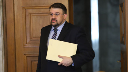 Ако осигурим мнозинство в парламента, следващата седмица може да бъде гласувано решението, каза Настимир Ананиев