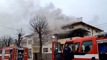 Мъж на около 50 години загина при пожар в Димитровград