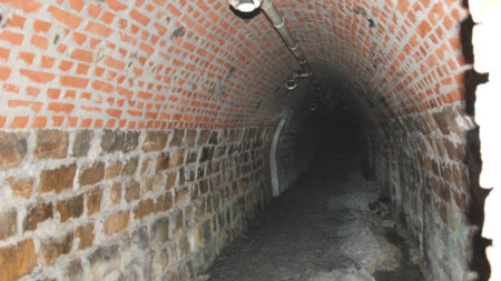 Подземните галерии на бомбоубежищата в Приморски парк (2013 г.)