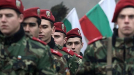Български войници