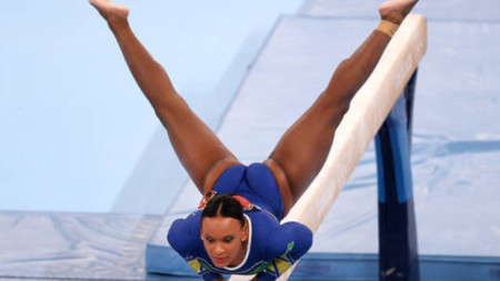 Бразилката Ребека Андраде спечели златен и сребърен медал в първите