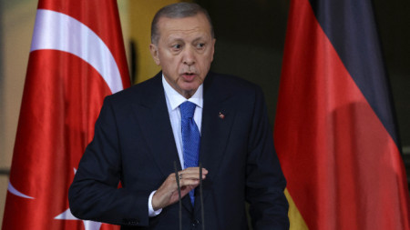 Турският президент Реджеп Тайип Ердоган на пресконференцията с германския канцлер Олаф Шолц във Федералното канцлерство в Берлин, 17 ноември 2023 г.