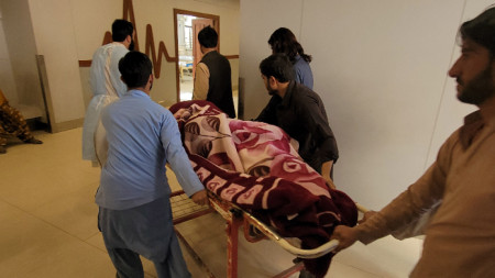 При земетресение в Югозападен Пакистан са загинали най малко 20 души