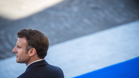 Френският президент Еманюел Макрон на парада за Деня на Бастилията на авеню Шанз-Елизе в Париж, 14 юли 2022 г. 