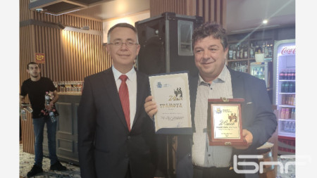 Директорът на БНР Радио Кърджали Красимир Ангелов получи наградата на община Кърджали за 24-ти май