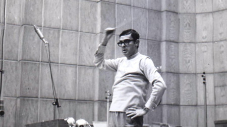 Димитър Вълчев по време на запис в Първо студио на БНР (1971 г.)