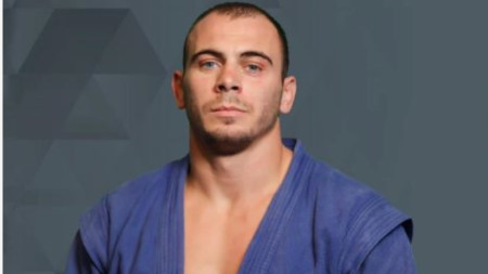 Иван Хърков