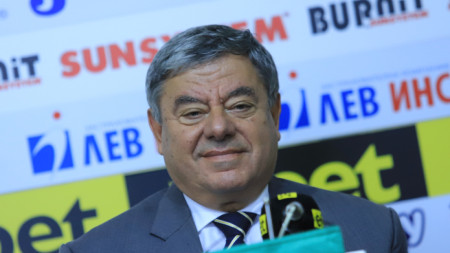 Президентът на Рилски спортист Петър Георгиев.