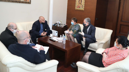 Среща на премиера Бойко Борисов и министър Десислава Танева с представители на търговските вериги.