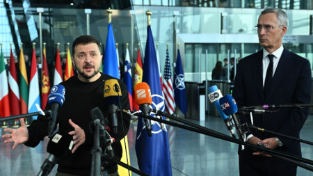 Володимир Зеленски и Йенс Столтенберг в щабквартирата на НАТО, 11 октомври 2023 г.
