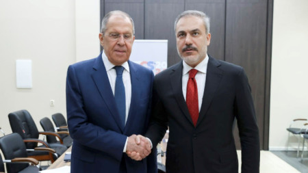 Министрите на външните работи на Русия Сергей Лавров (вляво) и на Турция Хакан Фидан - Нижни Новгород, 11 юни 2024