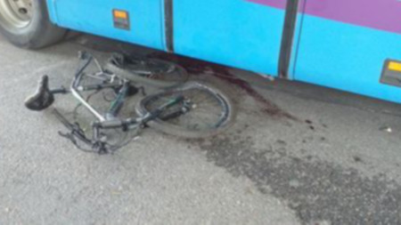Велосипедист пострадал тежко при катастрофа в Стара Загора днес е