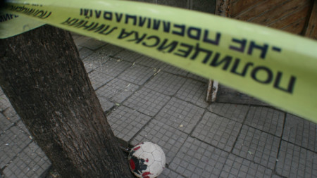 Полицията изяснява смъртта на 16 годишен ученик в Долна баня  От МВР