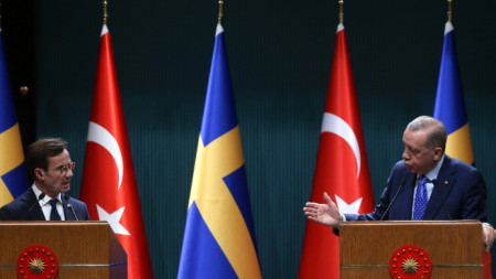 Шведският премиер Улф Кристершон и турският президент Реджеп Ердоган дадоха съвместна пресконференция, 8 ноември 2022 г.