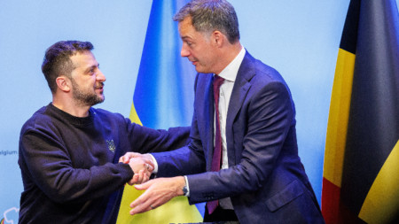 Украинският президент Володимир Зеленски с белгийския премиер Александър де Кро, 28 май 2024 г.