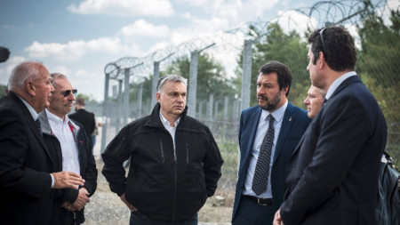 Унгарският премиер Виктор Орбан и италианският вицепремиер и лидер на италианската партия 