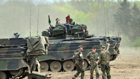 Германските БМП Marder в действие по време на военното учение Defender Europe 2022 в Полша, архив, май 2022 г.
