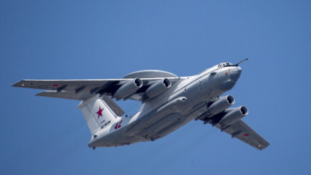 Руски самолет Бериев А-50 по време на репетиция за провеждания на 9 май на 