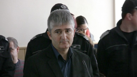 Тодор Караиванов на едно от делата срещу него.