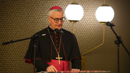 Архиепископ Лучано Суриани е назначен за папски нунций в София