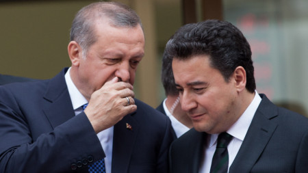 Ердоган с Али Бабаджан през 2015 г.