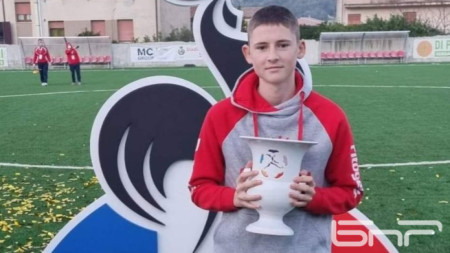 С благотворителен турнир по футбол в Перник набират средства за лечението