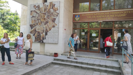 45 учители от неделните български училища в чужбина се събраха