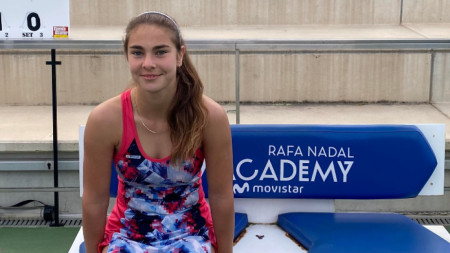 Българската тенисистка Йоана Константинова дебютира успешно при жените на турнира