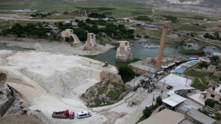 Мащабният проект на р. Тигър в Турция ще потопи древния град Хасанкейф и други почти 200 малки селища в района.