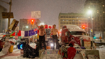 Протестиращи в столицата на Канада Отава.