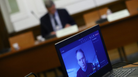 По време на изслушването на Христо Грозев в парламентарната Комисия за контрол над службите - 5 януари 2023 г.