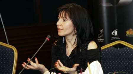 Мира Сталева 