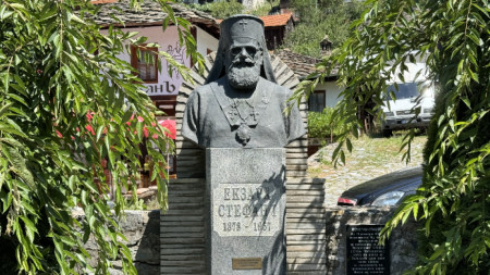 Şiroka lıka'da Eksarh I.Stefan'ın anıtı