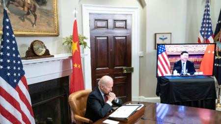 След близко двучасов разговор чрез видеовръзка американския президент Джо Байдън