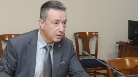 Министърът на правосъдието Янаки Стоилов смята че трябва да се