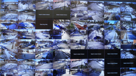 Центърът за видеонаблюдение в Плевен следи картина от 68 камери на обществени места, които предстои да станат 92.