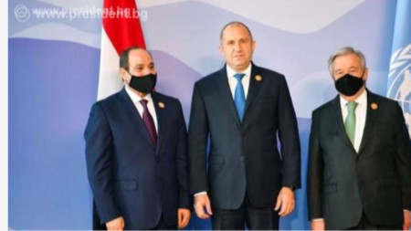 Президентът на България Румен Радев по време на форума за климата в Египет 