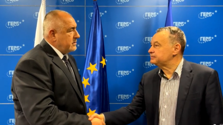 Лидерът на ГЕРБ Бойко Борисов обяви пред посланика на Украйна