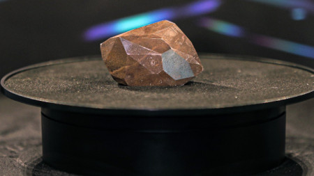 Най големият известен в света шлифован диамант бе изложен за първи