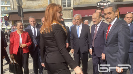 Проф. Мария Нейкова посрещна турския си колега Бирол Екиджи